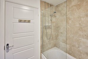 Redsky House, Whitby - Host & Stay