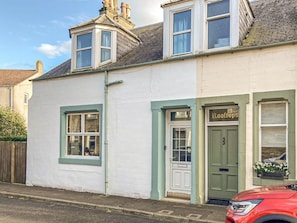 Exterior | Maisie Cottage, St Monans, near Anstruther