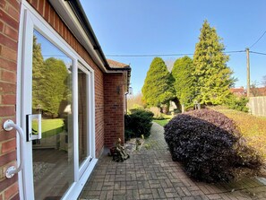 Outdoor area | The Little Furze, Pewsey