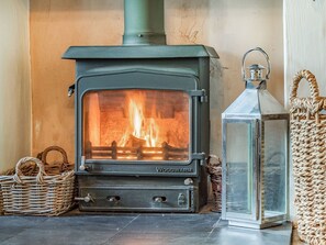 Living room | Horseshoes House, Saham Toney