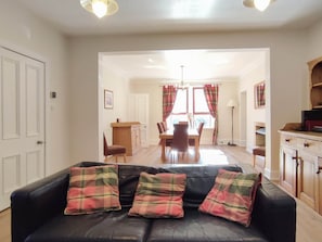 Living room/dining room | Treetops, Newtonmore