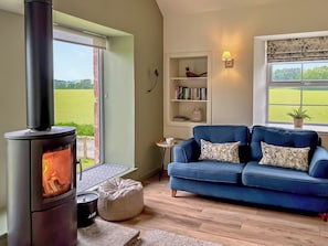 Living area | Kingfisher Cottage - Strathisla Farm Cottages, Meigle
