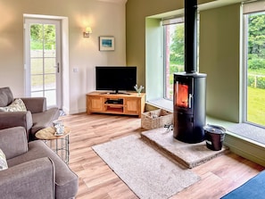 Living area | Kingfisher Cottage - Strathisla Farm Cottages, Meigle