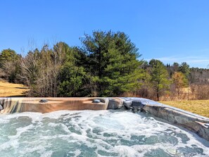 7 person hot tub 