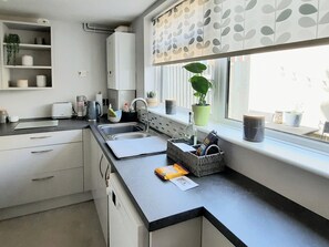 Kitchen | Driftwood Cottage, Gorleston-on-Sea