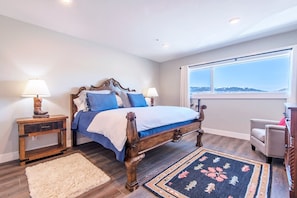 Master bed with a new king mattress and amazing views. 