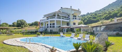 Villa Virginia Con Piscina Privada Lefkada