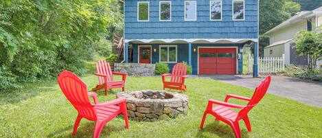 New Fairfield Vacation Rental | 2BR | 1.5BA | Stairs Required | 1,400 Sq Ft