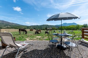 terrasse gîte la bigue