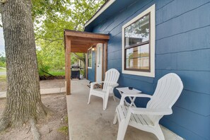 Front Porch | Single-Story Home | Nearby Access to Marinas & Off-Road Trails