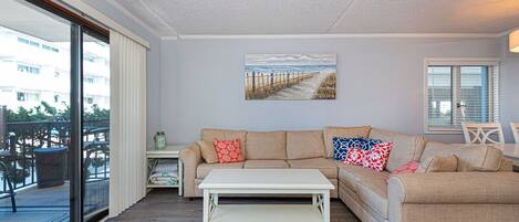 LIVING-AREA-SURFSIDE-80-WEST-101