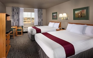 Unit with 2 Queen size beds. The exact unit will be assigned upon arrival. Views, colors, and decorations may vary.