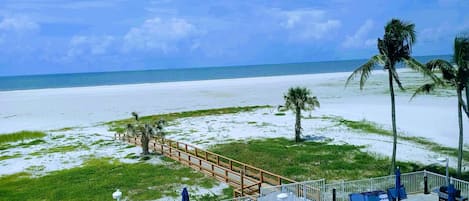 Post-Hurricane Ian!
Pool, Gulf, new BBQs
*This is not the view from our condo.