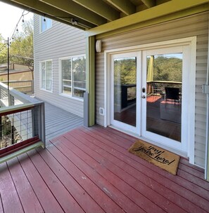 Private entrance with keyless entry and light exterior light switches.