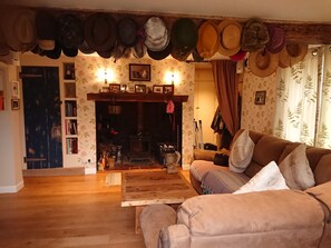 Inglenook Woid Burner / Hats!! 
