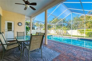 Pool lanai