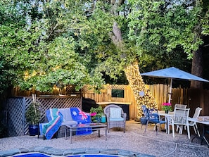 Pool barbecue and dining with plenty of seating to gather with friends & family.