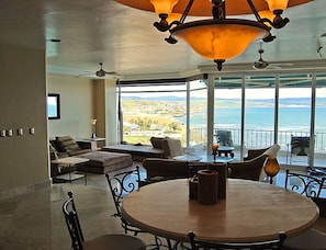 Oceanfront Great room