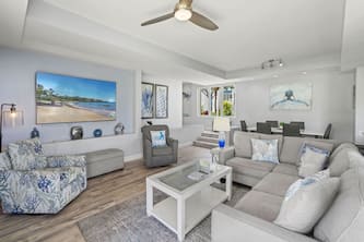 Renovated Luxury Palms at Wailea 703: Prime Location, Split AC, Close to Pool !