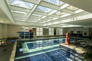 Piscina interior