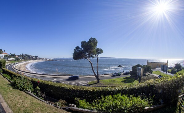 Frontal ocean view from the decks