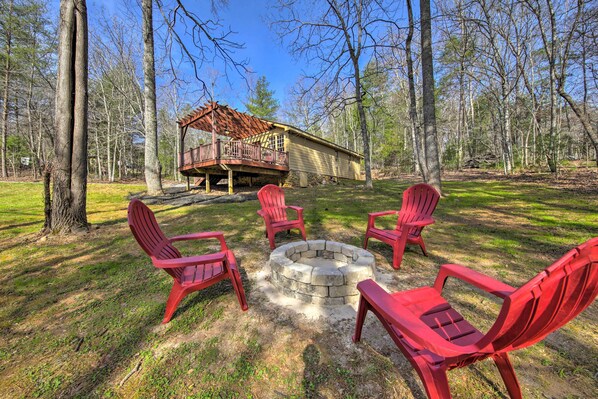 Blairsville Vacation Rental | 2BR | 2BA | 2 Steps Required for Access