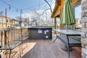 Private Deck | Outdoor Dining Area