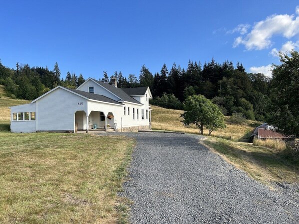 Newman Ranch House from Driveway