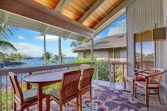 Luxe Family Fit! Great Ocean View, Gourmet Kitchen, Laundry, Lanai, WiFi, TV Kanaloa 3704