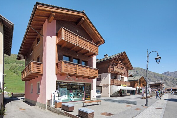 Exterior