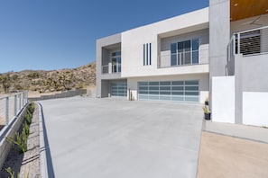 Wide driveway for multiple vehicles