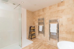 Large shower room