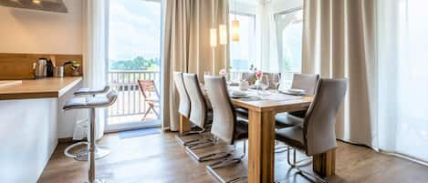 Holiday-Home-Grimming-Lodges-Sonnenroeschen-Tauplitz-diningroom