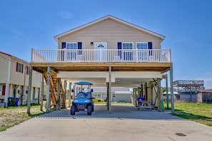 Topsail Turtle Beach Cottage- Golf cart available for an additional daily fee. 