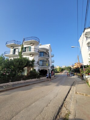 Image 3