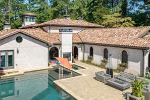 Remember the pool party from Season 1?  It happened right here!