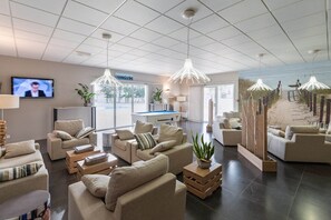 Entrance / Reception