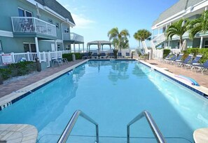 Pool in center of complex! Extra noodles for floating.  