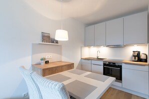 Wohnzimmer mit Küchenzeile