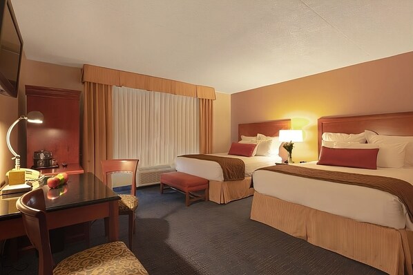 Comfortable 2 Queen size beds. Exact units will be assigned upon arrival. Views, colors, and decor may vary