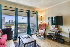 Stretch Out and Relax! - Afternoon nap? Why not?! You are on vacation after all!