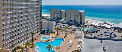 10th floor pool 