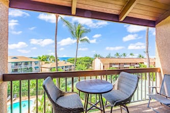 Steps to Beach Top-Floor Maui Vista Perch w/ Pools & Tennis - Walk to Dining