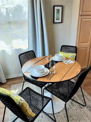 Watch the birds at the feeder, enjoy the quiet in the bright cozy breakfast nook
