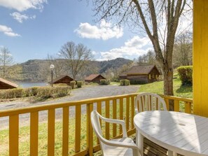 Enjoy your wine with the sunshine on your private balcony or terrace!
