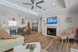 Open concept living to enjoy company 