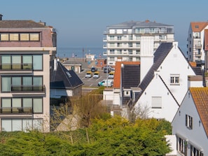 L'Eau, Ciel, Bâtiment, Bleu Azur, Montagne, Arbre, Architecture, Plan D'Eau, Lac, Quartier