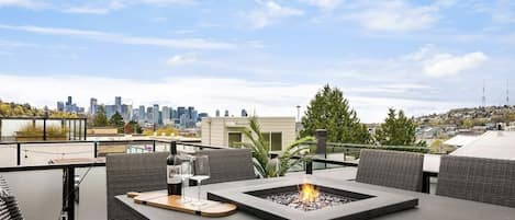 Enjoy incredible views of the city, sound and olympics from our rooftop!