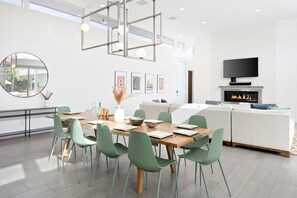 Large interior dining table has enough seating for a group.
