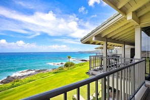 Living proof that all you need is sunshine, sea air, and a seat with a view to reach peak vacation mode KBV-26B1